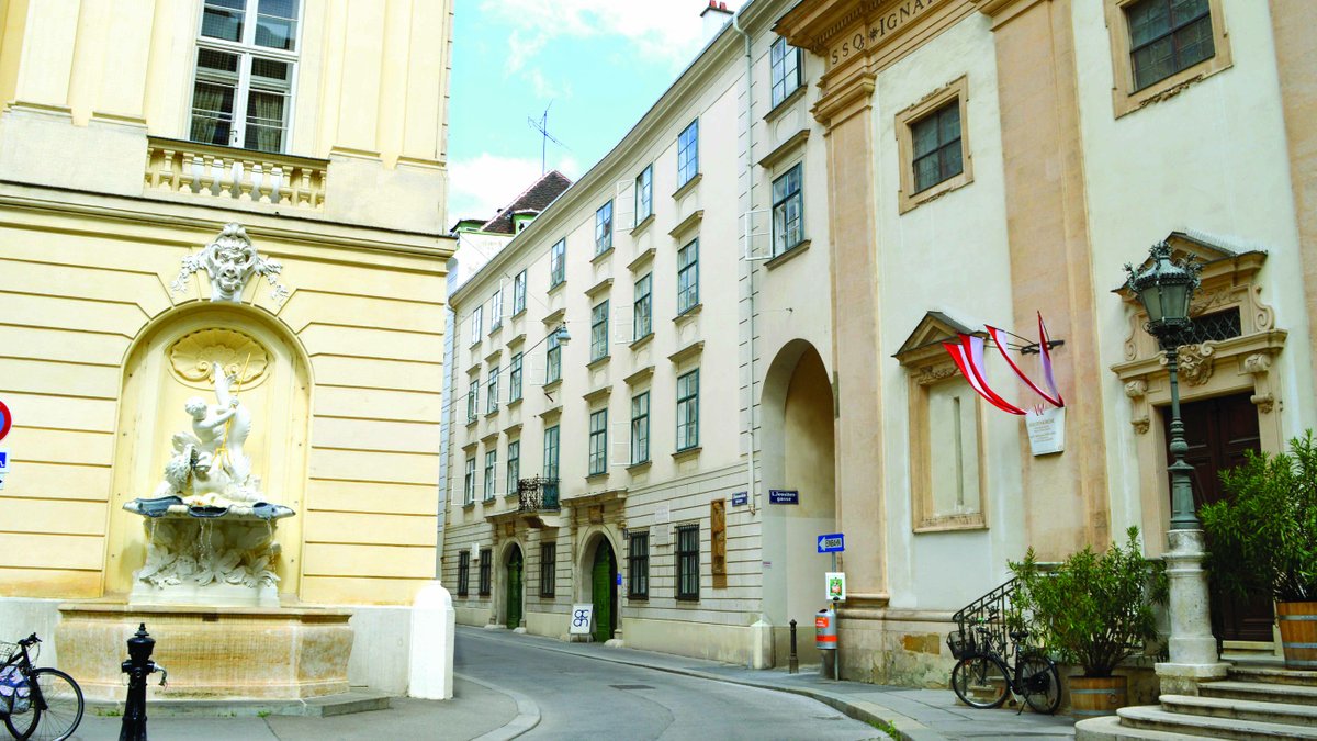 The new year started with great changes for us!  🎉  The #ACDH was restructured and expanded to include a Cultural Heritage area. Find our more about the enlarged and renamed "Austrian Centre for Digital Humanities and Cultural Heritage (ACDH-CH)": bit.ly/36vYAV0 #ACDHCH