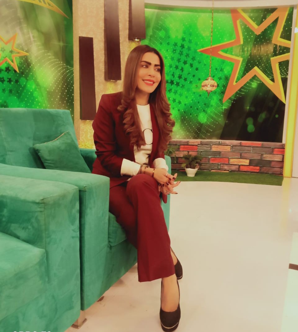 zahida_ansari's tweet photo. Sandal nawaz with Sidra Iqbal and khawaja Naveed todays morning on AJ TV @sandalnawaz1 @SidraIqbal #ajpakistan #livemorningshow #sandalnawaz https://t.co/SdqUUywakt