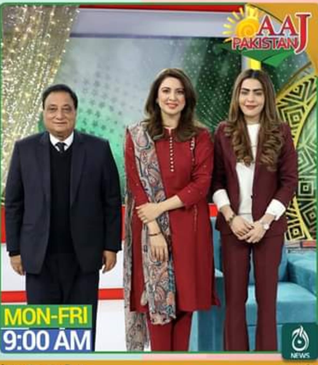 zahida_ansari's tweet photo. Sandal nawaz with Sidra Iqbal and khawaja Naveed todays morning on AJ TV @sandalnawaz1 @SidraIqbal #ajpakistan #livemorningshow #sandalnawaz https://t.co/SdqUUywakt