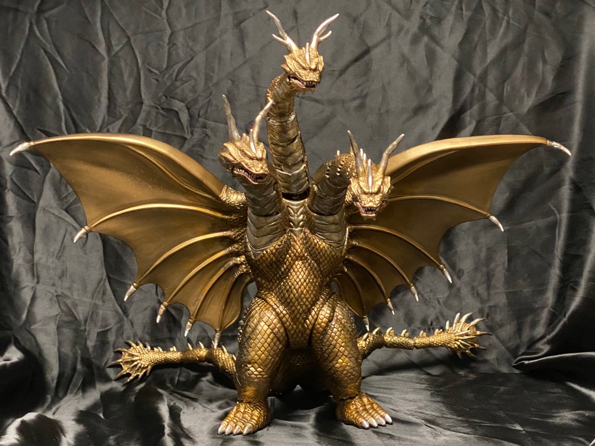 Rk 恐怖の大魔王がやってくる キングギドラ1998 改 ソフビ のグランドギドラを可動できるように改造してみました 主な可動箇所は顎 首 尻尾 翼付け根 足首 それにより多彩なポージングが可能に 作成中 ボールジョイントが破損する等のトラブル Rk 恐怖の大魔王がやってくる キングギドラ1998 改 ソフビ のグランドギドラを可動できるように改造してみました 主な可動箇所は顎 首 尻尾 翼付け根 足首 それにより多彩なポージングが可能に 作成中 ボールジョイントが破損する等のトラブル