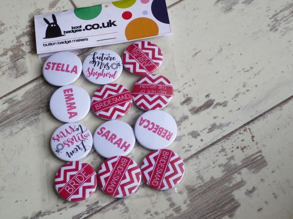koolbadges's tweet image. 💍 Have you checked out our hen party badges &amp;amp; wedding badges yet? They make the perfect favours &amp;amp; keepsakes 👰🏼 Many can be customized &amp;amp; we offer free worldwide delivery on orders over £15. buff.ly/2tCOraw #weddingideas #bridetobe #bride2019 #isaidyes #imgettingmarried