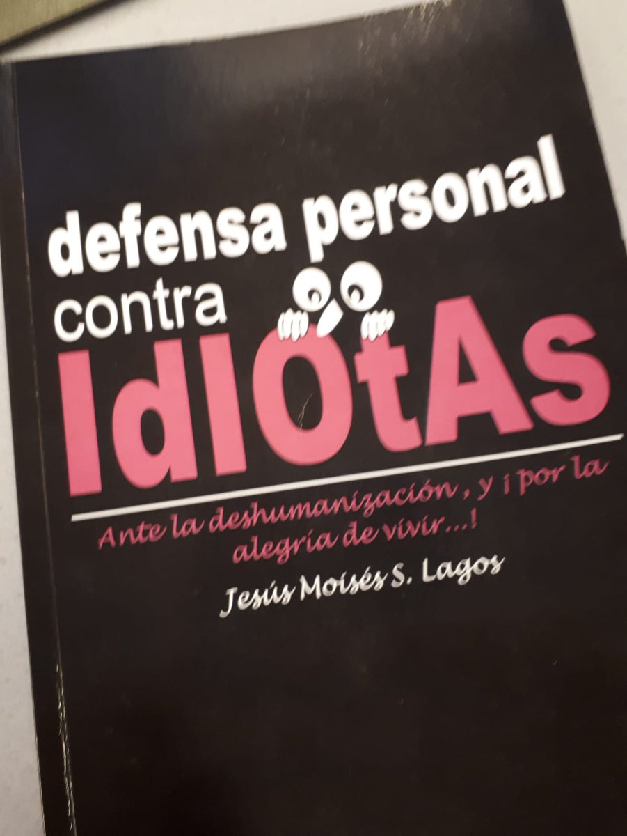 BuenosDiasOM's tweet photo. A las 12:45 añadimos a nuestra biblioteca "Defensa personal contra idiotas" de Jesús Moisés Lagos @elQuijote4p3 

🔊En #directo con @ElydValle @carmenmt
📺 https://t.co/m6pWOGMJbg
📻101.3 y 106.0 FM @OndaMadrid https://t.co/1o3uSun3R3