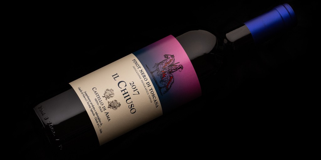 [IL CHIUSO 2017 🍷]
The attack is fresh, harmonious and complex. Service temperature 16°C.
.
.
#castellodiama #chianticlassico
Ph. Alessandro Moggi Photographer 
👉shop.castellodiama.com/en/wines/il-ch…