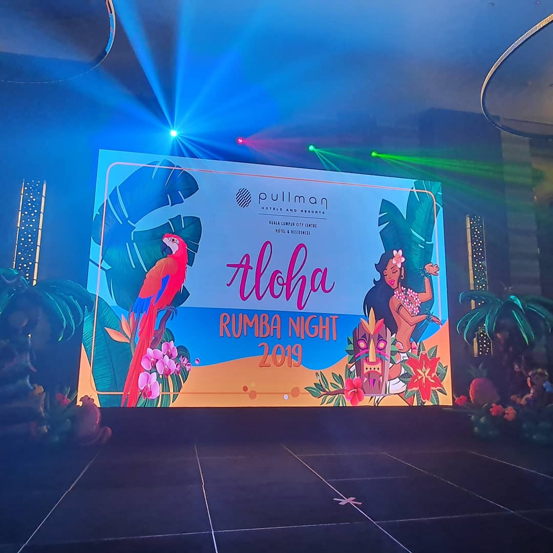 PullmanKLCC's tweet photo. Tiki-tiki rumba! Good times, good food and the best celebration of recognition and team spirit for the team of Pullman KLCC, in conjunction of our hotel’s annual staff party. 

A festival of inter-department performances sprinkled the night with glorious fun.

#rumba #teamPullman https://t.co/ERsHIP3g4D