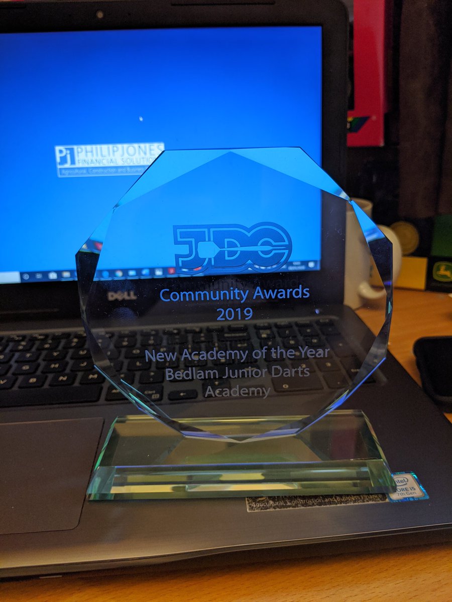 LampeterDarts's tweet photo. Nice delivery this morning for our @BishopofBedlam Academy, Thank you @DarrenBarson @steve180brown @JDCdarts for the award. The 2020 Campaign starts again tonight for the Juniors https://t.co/pbMTt08i6n