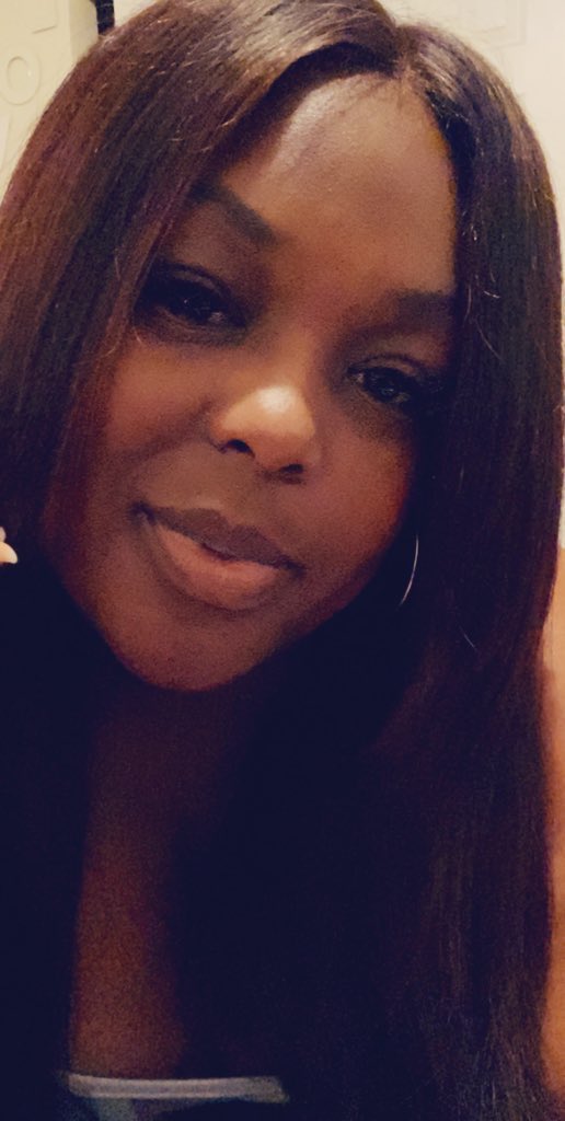 RealPrettiSkin's tweet photo. A genuine ❤️ is often broken &amp; from that your Faith gets tested, some often fall short... but with just a little Faith, you’ll NEVER be how they left you....God only makes you stronger! #ItsTheirLoss #SurvivorQuotes #HaveABeautifulDay💋 https://t.co/48CdtwKPRA
