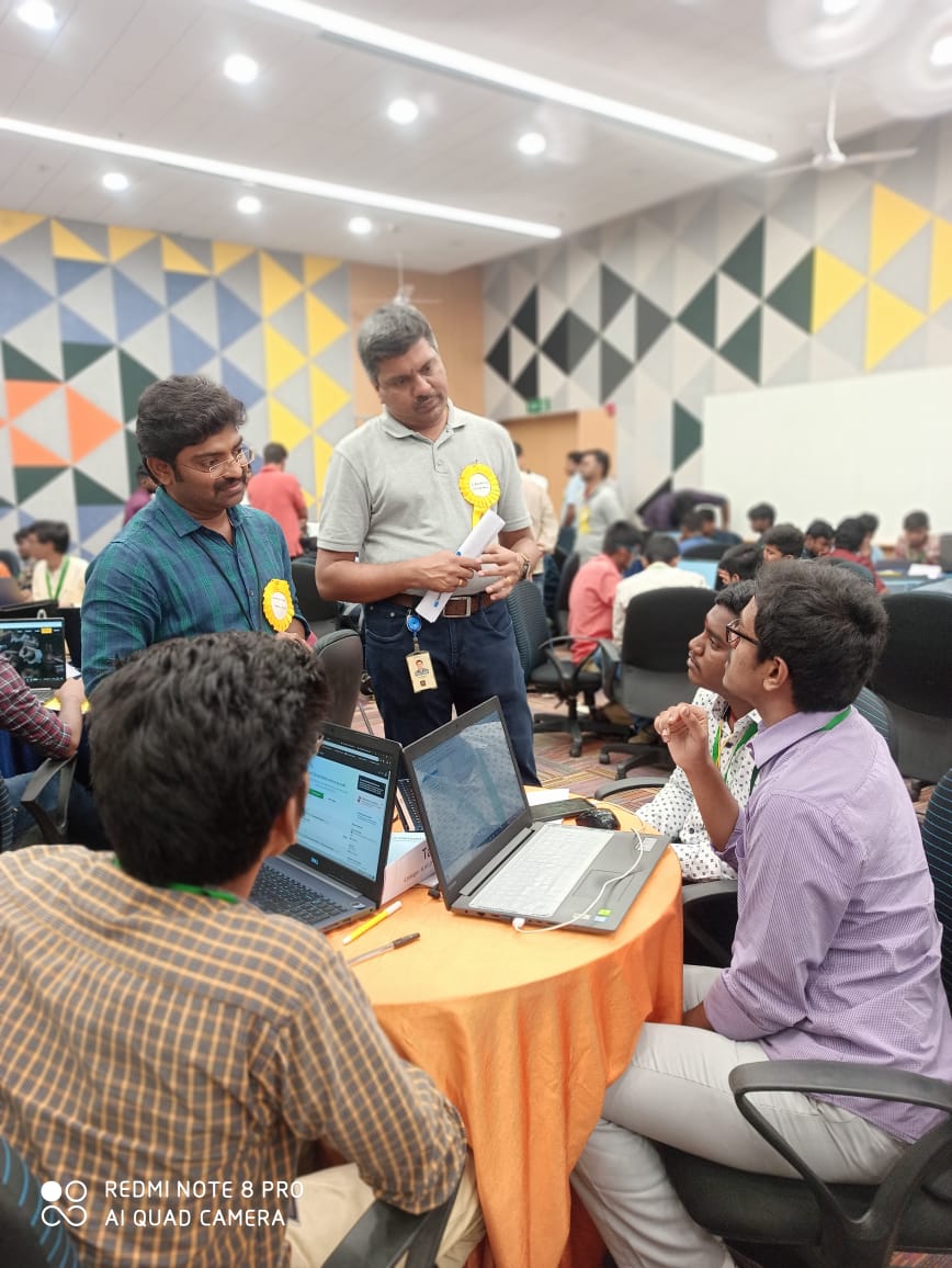 ImtheVB's tweet photo. Our master hacks are rocking to bringout the best from team via multiple check points in college hackathon at Infosys Chennai
#Infydiaries #ChennaiDC #T20Hack #InfyChennaiDC #LifeAtInfy #InfosysHackathon @Infosys @InfosysEvents @LifeAtInfy @InfyChennaiVoY @ms_suryanarayan https://t.co/lXWrUQib2l