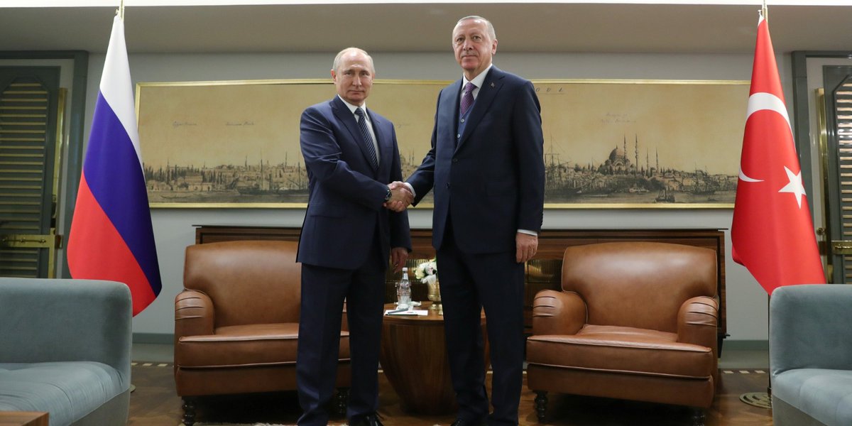 Cumhurbaşkanımız <a href="/RTErdogan/">Recep Tayyip Erdoğan</a> ile Rusya Devlet Başkanı Vladimir Putin, TürkAkım doğal gaz boru hattının açılışı öncesi baş başa görüşme gerçekleştirdi. 

iletisim.gov.tr/turkce/haberle…