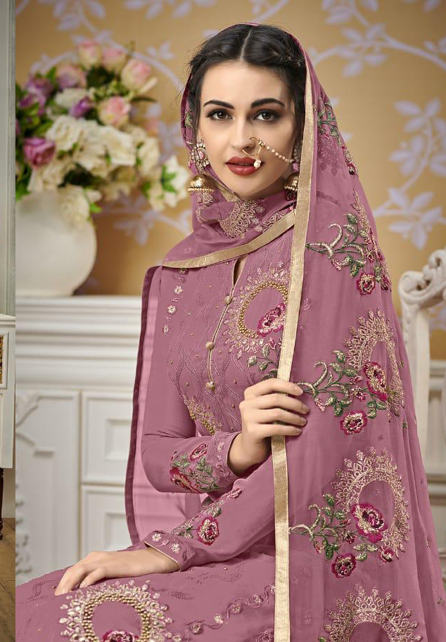 New wedding collection by Hurma in VIOLET Shop Form : bit.ly/39Zt1Fo #AnarkaliSuit #StraightSuit #SalwarSuit #ChudidarSuit #DesignerSuit #PlazoSuit #PakistaniSuit #SherwaniSuit #DesignerSuit