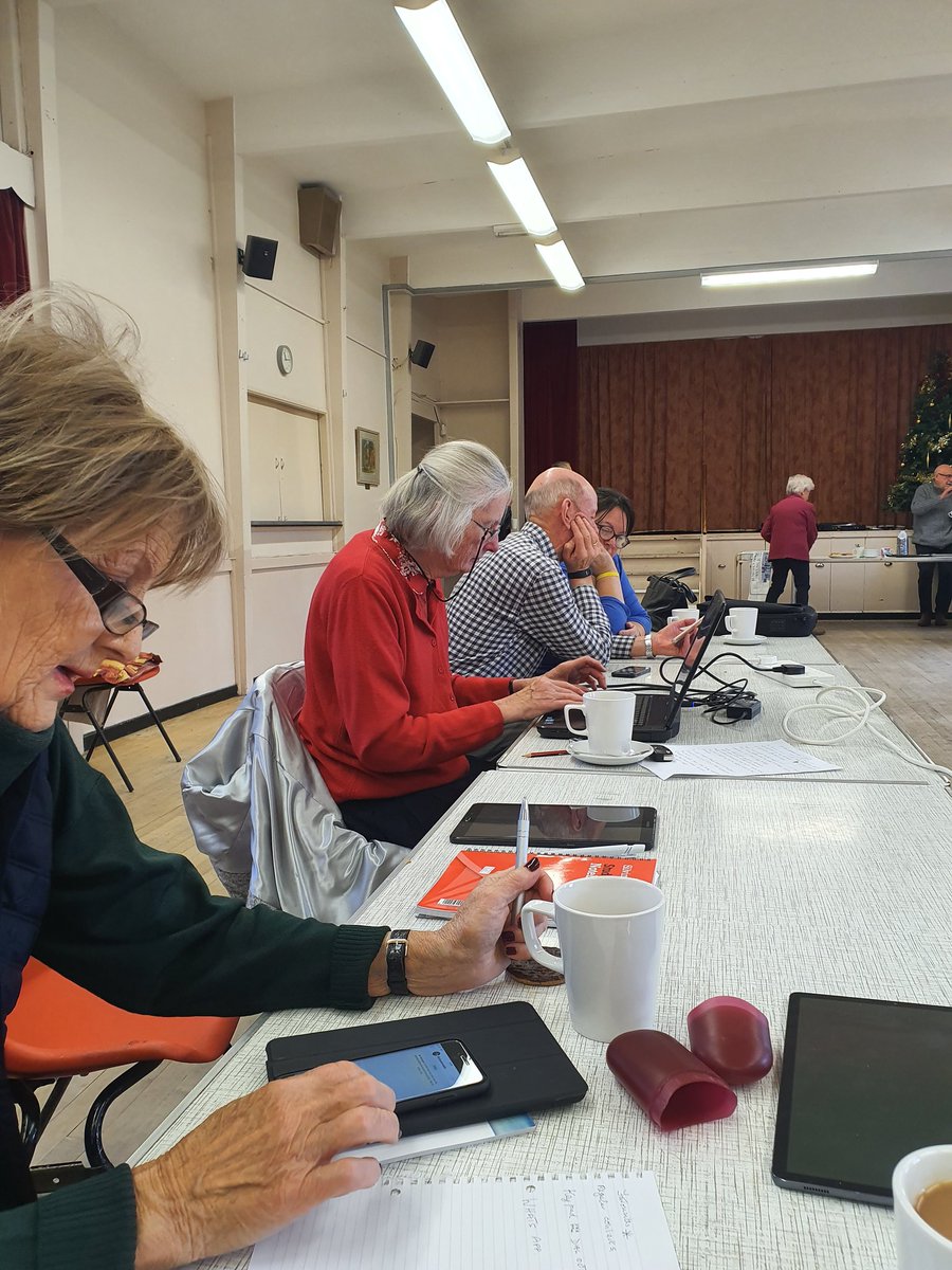 O2GuruLennySale's tweet image. Great first session of the year @U3A_UK Sale @O2GuruSophia @O2GuruEd @Guru_Beth @MIDCommsUK talked about Smart Speakers, Differences in Tariffs and Learning Basics of Security 😎 #MIDCommunity #O2Sale #saletown