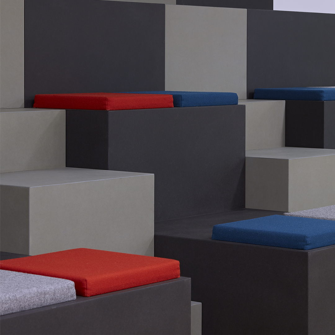 workagileuk's tweet image. Our client wanted to create a collaborative work area in which their team could work flexibly, without the constraints of a traditional office space. Enter our bestselling system – Huddlebox. Read about this project bit.ly/37KNHPj #Huddlebox #Workagile #WorkSpaceDesign