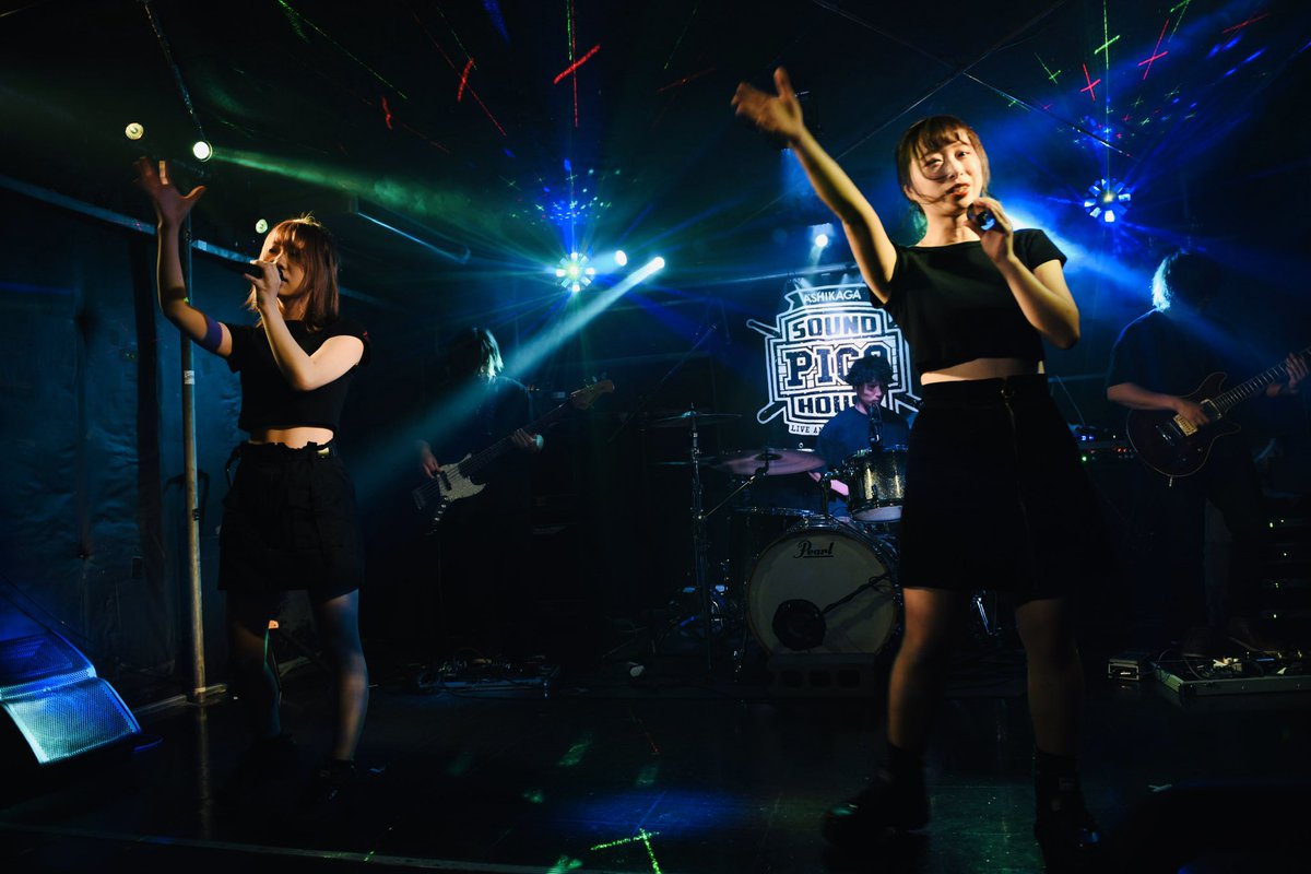 reg_askg's tweet photo. 【uzu Last Live-夢の跡-】

w/
uzu
HollowBug
HELLO HERO

uzuお疲れ様！
またここで会おう！！

photo by:@Kobashin0329 https://t.co/c9D9iUojUL