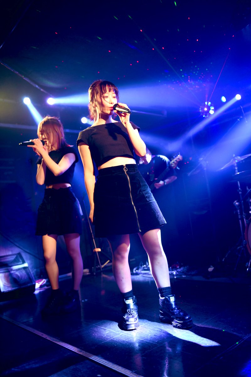 reg_askg's tweet photo. 【uzu Last Live-夢の跡-】

w/
uzu
HollowBug
HELLO HERO

uzuお疲れ様！
またここで会おう！！

photo by:@Kobashin0329 https://t.co/c9D9iUojUL