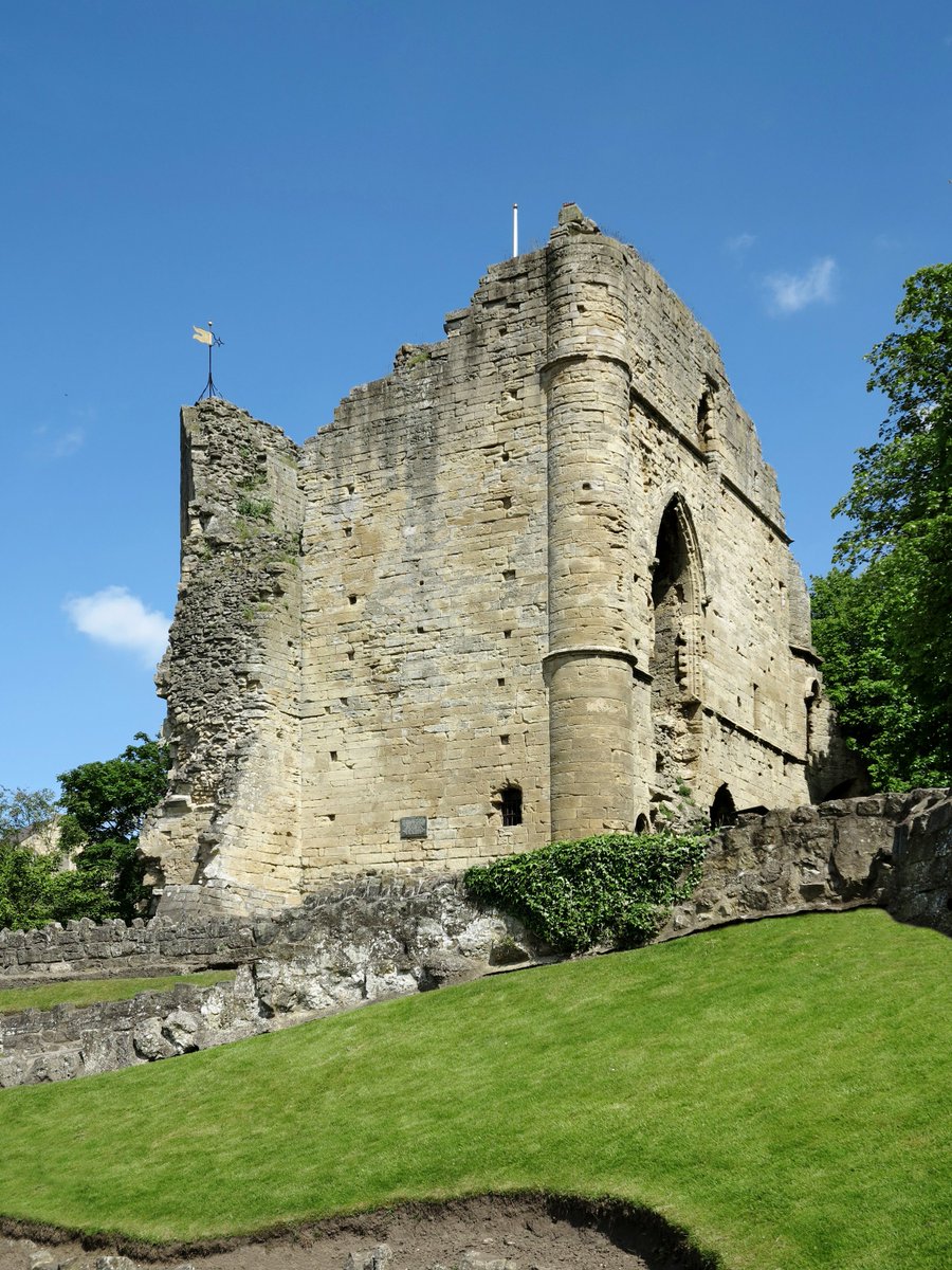 When was the last time you visited #Knaresborough? A beautiful #markettown with so much to explore and discover. Find out more and start planning your trip now...bit.ly/37GfyjE #Harrogate District