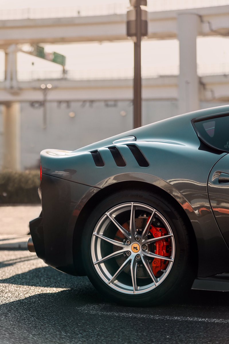 KnobPhotography's tweet photo. Ferrari F12 TDF. https://t.co/DwfB7PuPvo