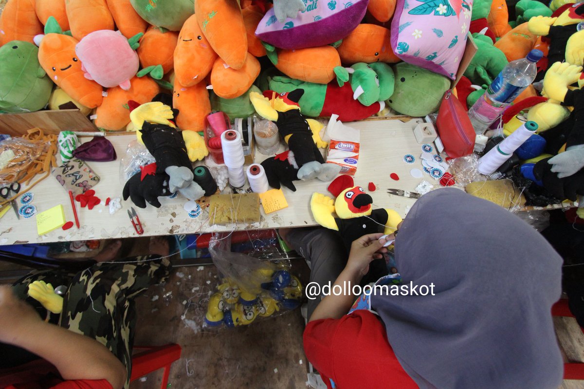 dolloomaskot's tweet photo. @Prambors Thank you @Prambors berkat segment #PramborsIniBisnisGue di #DGITM usaha yg baru aku rintis yaitu boneka custom banyak yg order dong😍😍 https://t.co/Kwse4WRXde