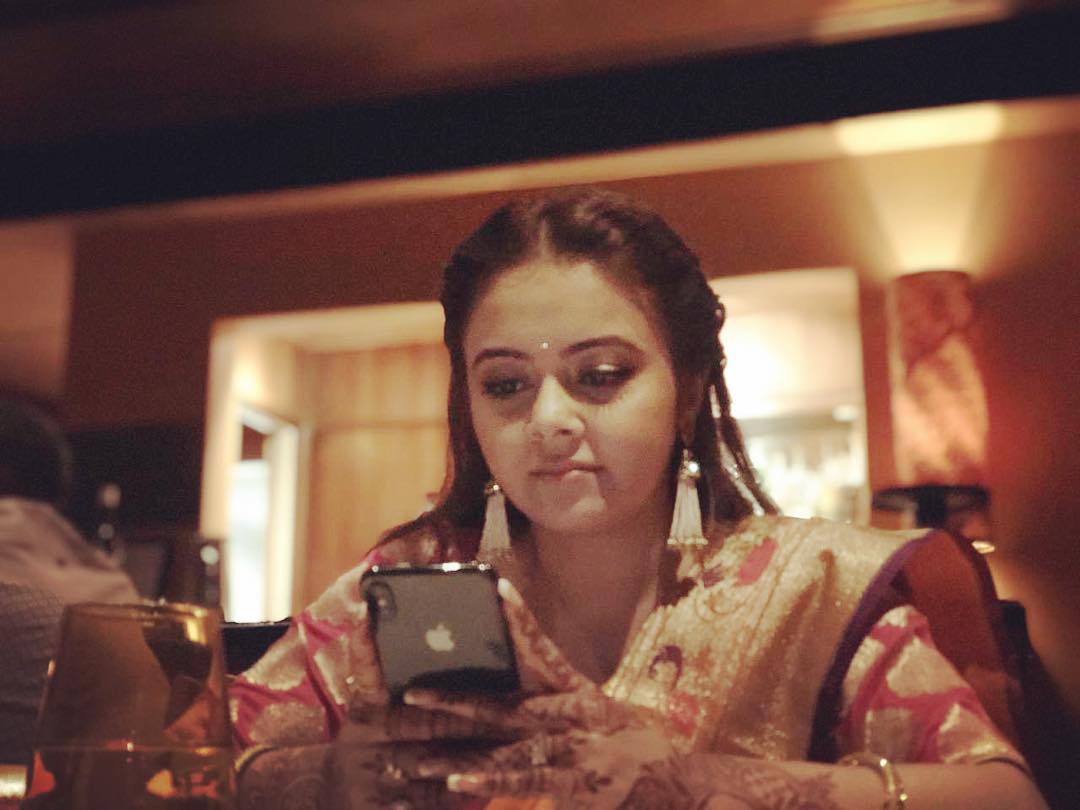 veerakunaparedy's tweet photo. She knew the power of her mind 
and so programmed  it for success
@Devoleena_23 
#DevoleenaBhattacharjee 
#WeLoveYouDevoleena
#TaskQueenDevoleena
❤️❤️🤗🤗🙌
@PreetiSingh114 
@vandugr8 https://t.co/QeDsjJq7ZD