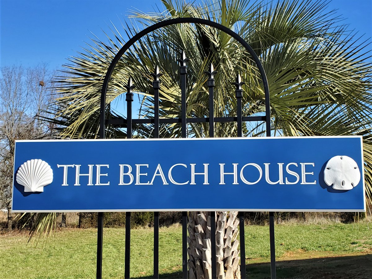 cottage_green's tweet photo. CUSTOM OUTDOOR WELCOME SIGNS
https://t.co/OrhTQskhKb #Nautical #Coastalliving #LongBeachNY #Hamptons #customsigns ⚓️🦀🌊🏡#investor #homedecor #coastal #entrepreneurlife 🇺🇸 #StKittsIsland #Caribbean #FrigateBay #MountLiamuiga #StLucia #Dominica #USVI #Boats #Yachts #Sailing #fish https://t.co/e4rVBuNM05
