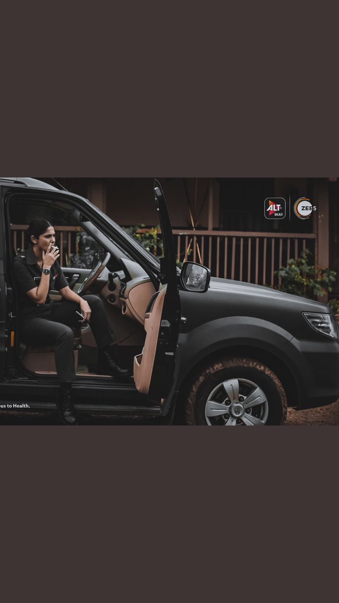 JihiaJ's tweet photo. #JenniferWinget : The boss lady๐ฏ
#dpiff #dpiff2019 #TelevisionStarOfTheDecade #GoldAwards2020 @VikasKalantri @abhialmish @Dpiff_official #Beyhadh2 #LionGoldAward2020 #LionGoldAwards2020 #LionGoldAward @LionRajuVM https://t.co/EqZU6NzbAC