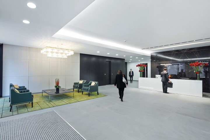 MorganCapital1's tweet photo. In the first of our flashback series, @MorganCapital1 looks back at our new build scheme at 8-10 Hanover Street, #Mayfair which provided 26k sq.ft of unrivalled office space and 6 #luxury apartments

Completed: 2013

#development #recordbreakers #london https://t.co/cgFbDSz7QW