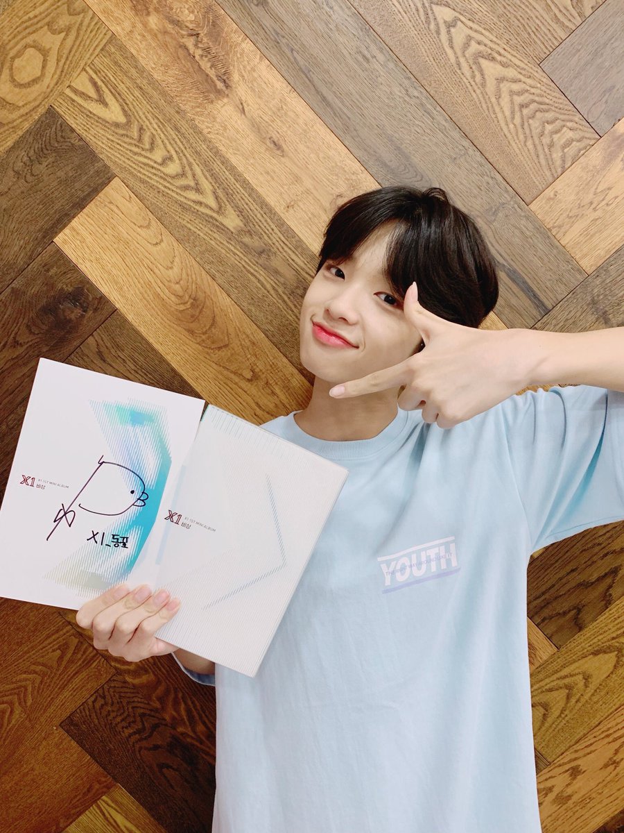 jihoonprints's tweet photo. calling all entertainment agencies..
please cast our dongpyo❤️🙏🏻
I want him to be in a good company who can take care of him so much❤️🙏🏻
#NEWX1__support #X1_new_beginning https://t.co/FV8paMicUm