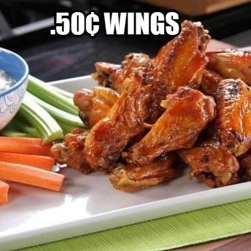 Bingo is back TODAY with a hefty jackpot of $5,000!!  It's also .50¢ wings!

#happyhour #happyhourchicago #wings @eVisitorGuide