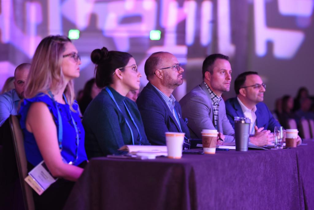 EssilorPRO's tweet photo. Starting the morning with ☕and learning about our latest innovations! https://t.co/WPcZfFBRvk