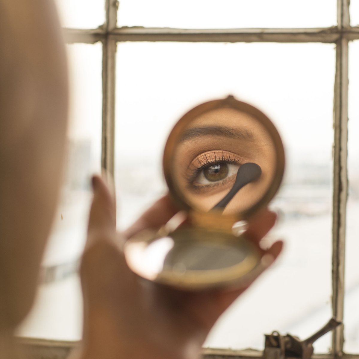 lab2beauty's tweet photo. Beauty is in the eye of the beholder. 

Let’s all list 1 feature we 
love about ourselves below.

#makeup #beauty #lab2 #mua #makeupsponge #makeupbrush
#lookoftheday #aspiringmua #lbb #mualife #glammakeup #selflove #dailymakeuplook #newyear
#livebreathbeauty #winterook https://t.co/rzsgpR0G3k