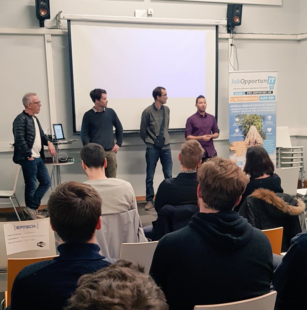 JobOpportunIT_'s tweet image. 📣 1ère semaine de repise en 2020 et 1er #event de l&apos;année avec le #Meetup #devmobca à l’@EpitechNice ! 🔝📱😁

@otusweb
@lpastyle 
@slizeray
@CodersInBlack 
@damsweb 
@alexis_miele