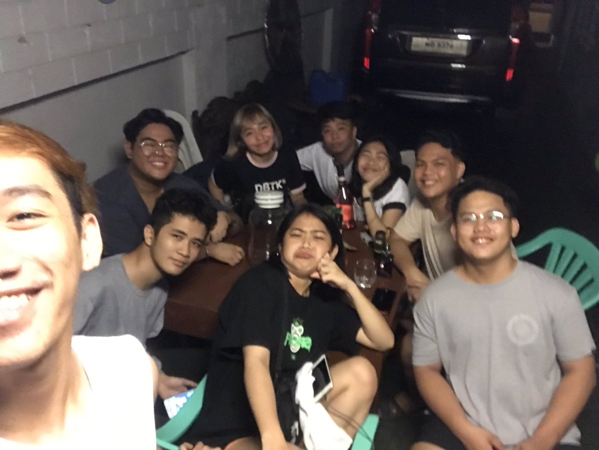 Jlmbarbs's tweet photo. Dami niyo naman 🤘🏻🤣 #Since14 https://t.co/Ob1Nr152xz