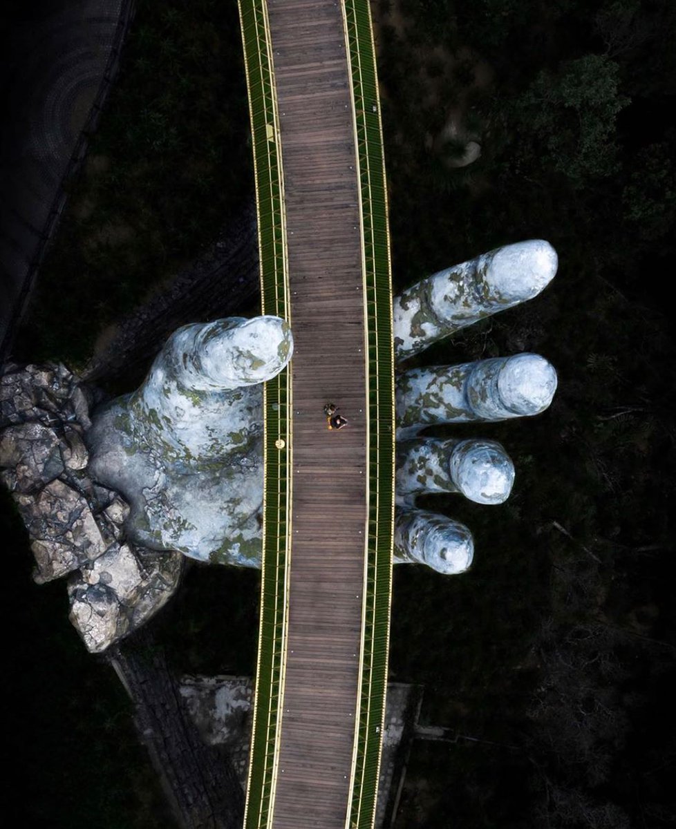 Golden hands bridge, Vietnam 🇻🇳 Photo by IG _pifou #vietnam #vietnamese #vietnamtravel #vietnam🇻🇳 #vietnamtravels #vietnamtrip #danang #danangvietnam #asia #asian #travelphotography #traveltheworld #travelblogger #travelgram #holidaytime