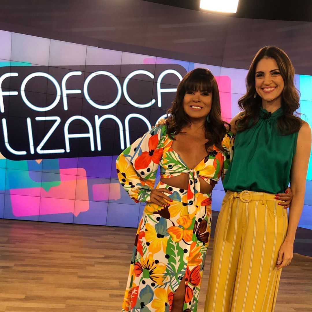 MaraMaravilha's tweet photo. Delícia de programa, a audiência MARA!!! Glórias a Deus... parabéns @chrisflores , @gacartolano @_leaolobo e a todos da equipe do @pfofocalizando e @SBTonline #maravilha #audiencia #amor https://t.co/pzf1SgQouQ