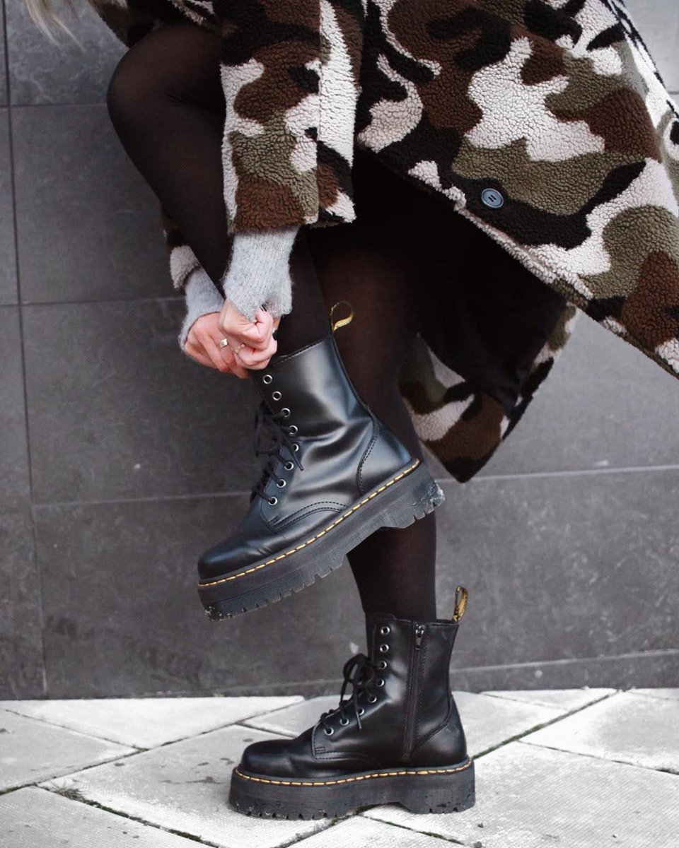 lace up docs