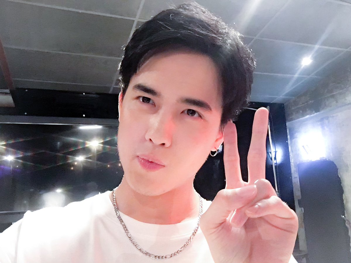 kovasin_addict's tweet photo. ไม่ถูกหวยไม่เป็นไร... แค่ถูกใจเธอเป็นพอ~ วู้วววววววว! 555555555 #ฝันดีจ้าาาาทุกคน #kovasin #koaddict @ko_vasin https://t.co/m2ch0ZMXgP