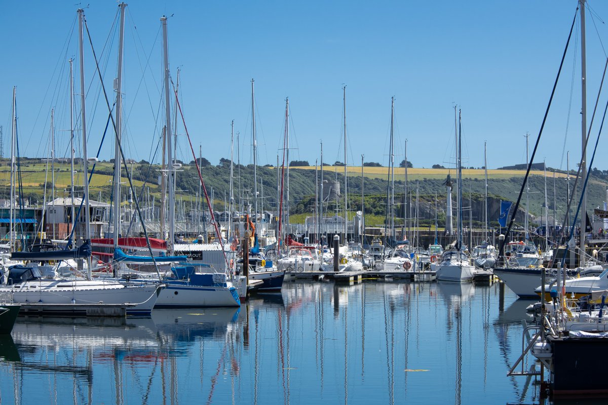 SuttonHMarina's tweet photo. Marina where the city meets the sea -gateway to some of the best sailing in the UK along the stunning Devon & Cornwall coast and further afield to Isles of Scilly, France & Channel Islands. https://t.co/u2lIj75lPq #PlymouthMarina #BristainsOceanCity #SailingDevon #Boating #Devon https://t.co/WJZykd7fWU