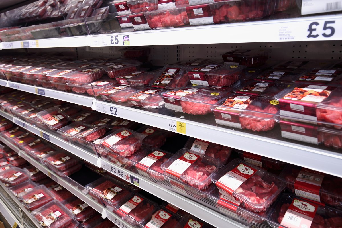 UFUHQ's tweet photo. #Localanuary (1)
The farming industry continues to face misleading claims or just plain wrong information about the food we produce, but supporting Northern Ireland’s farming families and buying homegrown produce such as vegetables, helps to reduce food’s carbon footprint. 👣🌏 https://t.co/xaGAqSR9I3