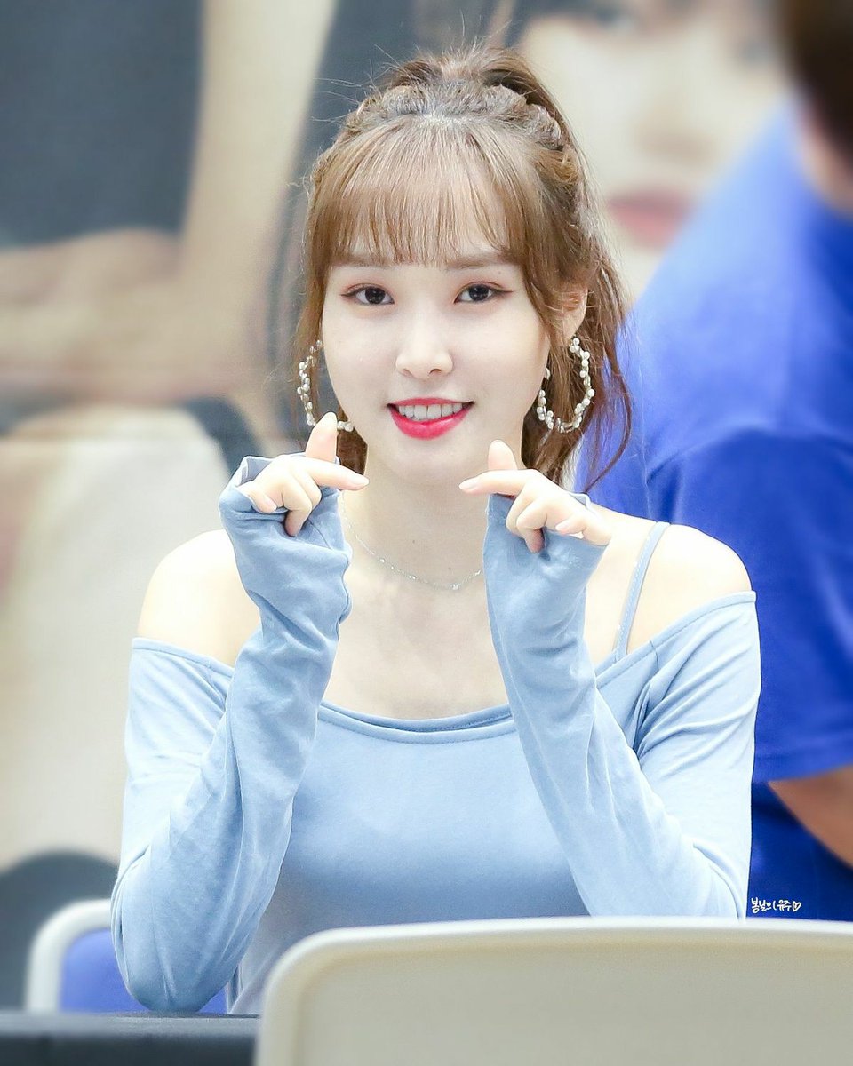cyujugf97's tweet photo. @HandsomeCool baru ngitungin ternyata hari ini anniv yang kesekian sekian
Tapi gak tau harus senang atau sedih 
Udah sekian lama https://t.co/YhZ7hvhMkb