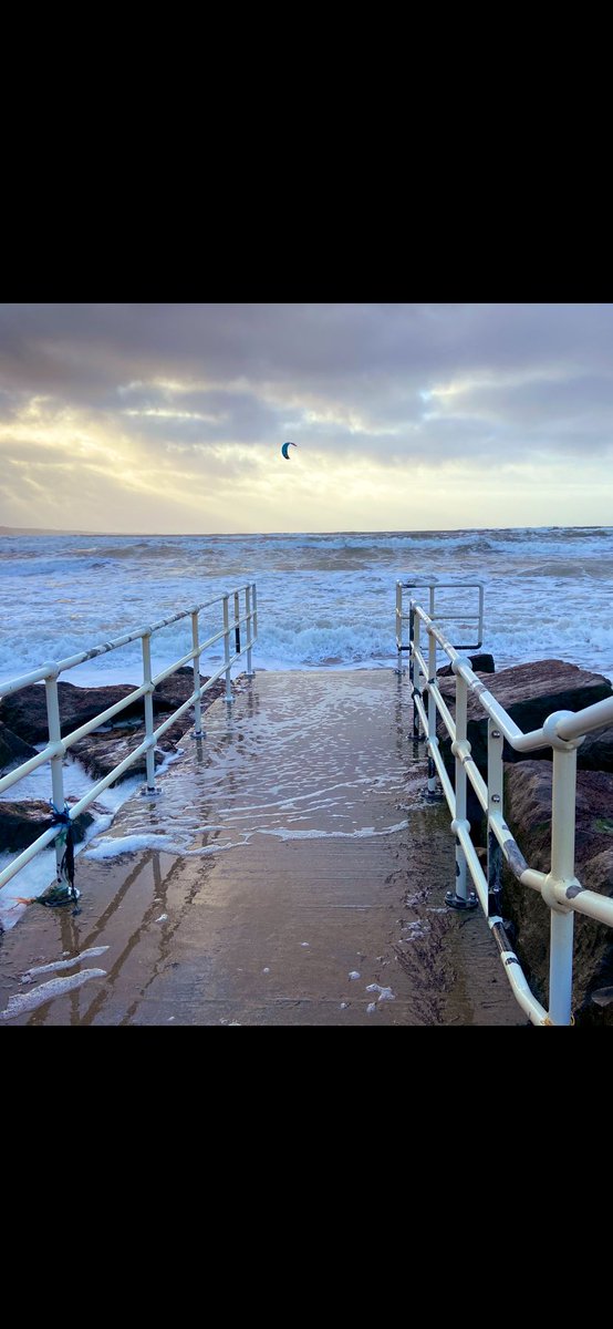 JonathanLangan's tweet photo. #WildAtlanticWay #lahinch #irishbeaches https://t.co/AoGQe3p5B7