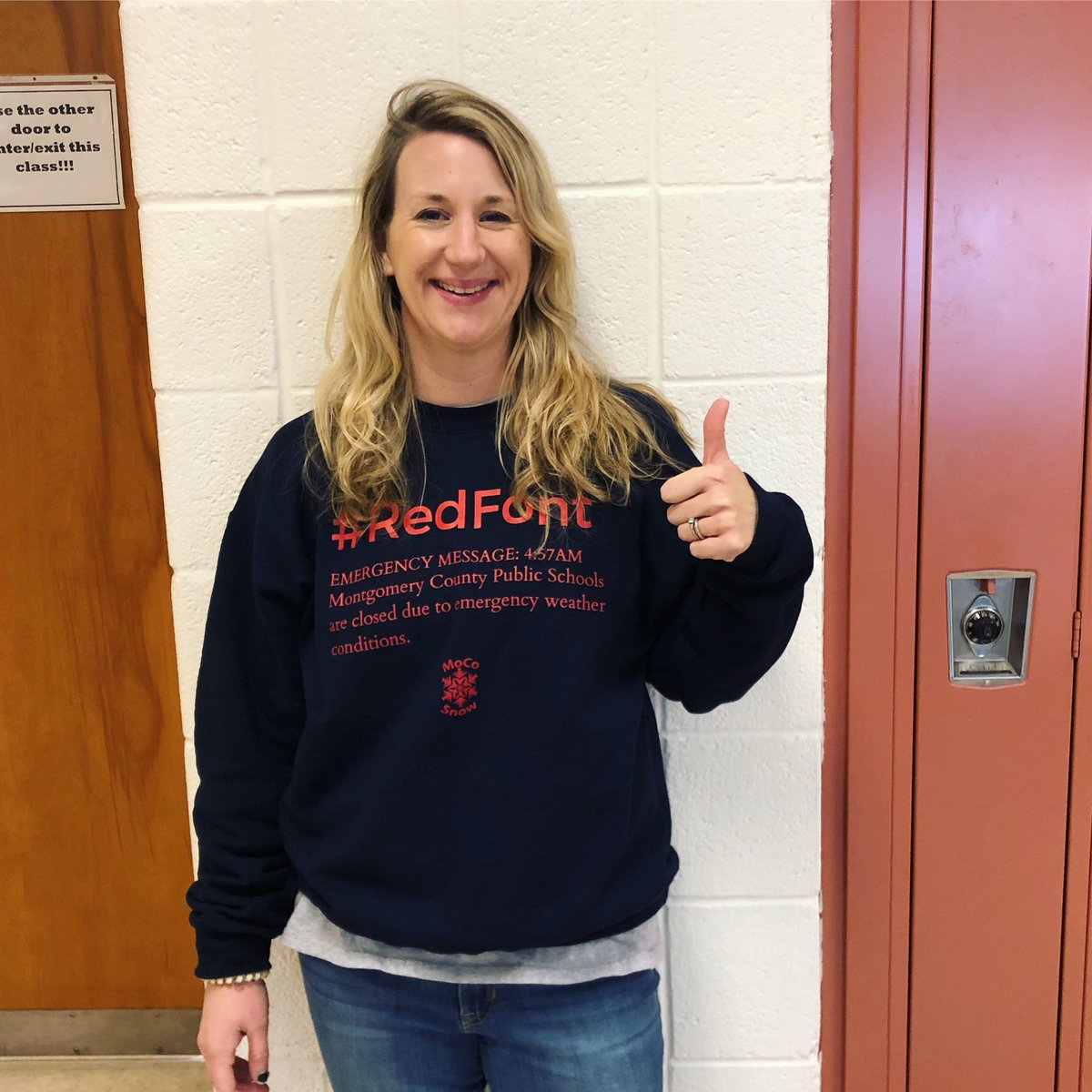 wmorangenation's tweet photo. We 💙 snow drama here at @WatkinsMillHS... but no one loves it more than Ms. Wahl 👀❄️❄️❄️ #redfont @MCPSsnow @wahl_verine https://t.co/VasR5jRpXm