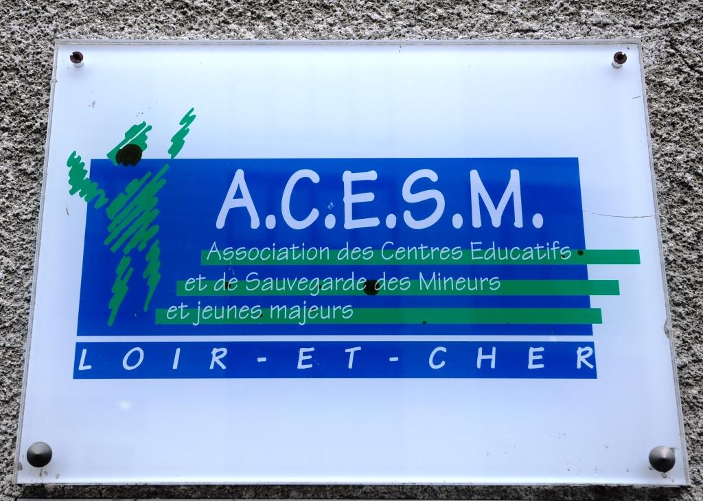 Prefet41's tweet photo. 🤝 Aujourd'hui, Yves Rousset, préfet de #LoirEtCher, s'est rendu à l'#ACESM (Association des Centres Éducatifs et de Sauvegarde des Mineurs et Jeunes Majeurs) afin de découvrir les champs d'action de la structure au sein du département.
+ d'infos ici : https://t.co/nOmSjnHiqq https://t.co/GUReWA8q5y