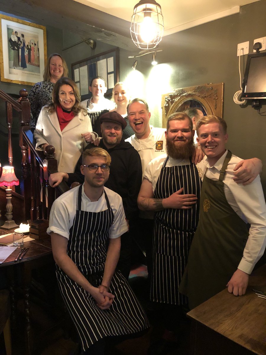 andrewpern's tweet photo. All happening ⁦@MrPsTavern⁩ today filming with ⁦@TheJaneMcDonald⁩ for her “with friends” series cooking some Scarborough Woof’n’Chips watch us in Feb and see how we do it 👨‍🍳🐟 https://t.co/uqbheboyPb