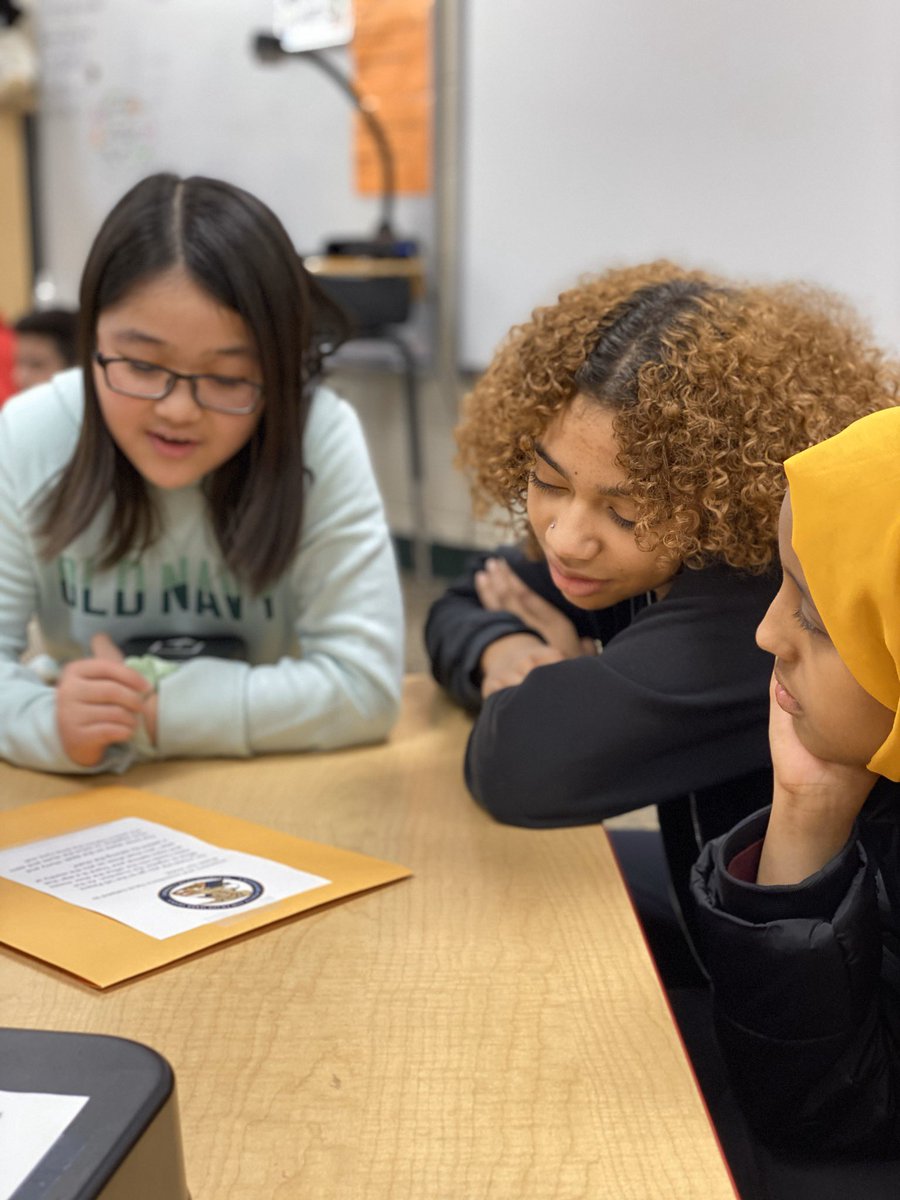 ekheilman's tweet photo. What an amazing morning with Young Scholars and AVID 10th grade doing break out boxes all about inventors!
@ShakopeeSchools @shakopeedlc @RSchweigs @SHSAcademies @kosmunds 

#breakoutedu 
#WeAreAVID 
#AVID 
#YoungScholars 
#ShakopeeSchools https://t.co/dbtREIto5C