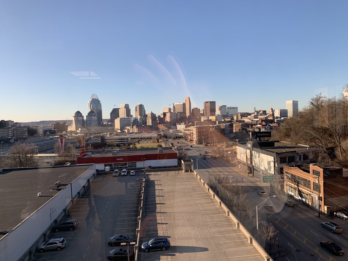simulationtek's tweet photo. After living in “a cave” at the last job(no windows). You just can’t hate the view at the new job. Loving it. #newdayjob https://t.co/ROTLu5InVX