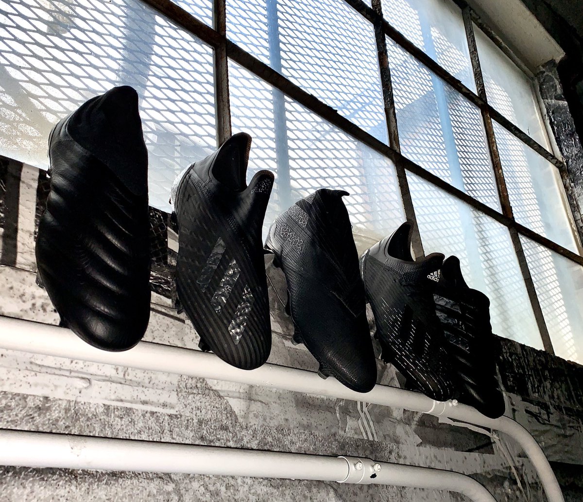 u90soccer's tweet photo. ▁▂▃▄▅▆▇ Beast Mode!
@adidasfootball rang in the new decade with these ‘Shadowbeast’ blackout boots.
https://t.co/TeVAxDx4Fa
—
#shadowbeast #adidasfootball #adidassoccer #adidascopa #copa20 #nemeziz #nemeziz19 #unleashspeed #unlockagility #adidasx #xspeed #messi https://t.co/S05bIwCXk8