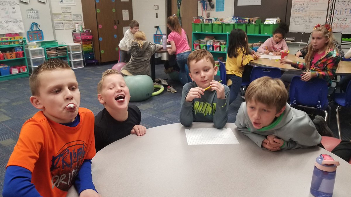 msholtsclass's tweet image. Is there even a better way to introduce sequencing than to learn how to blow bubbles? #telegraphisawesome #3rdgraderocks #mintisspicy