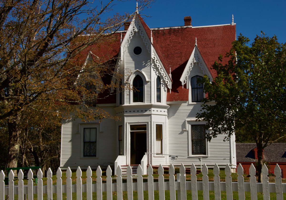 NS_REAA's tweet photo. An appraiser can tell you the value of your house.  Visit https://t.co/tCer1mQSw4 to find an appraiser in your area. https://t.co/CqXfMpdQB8