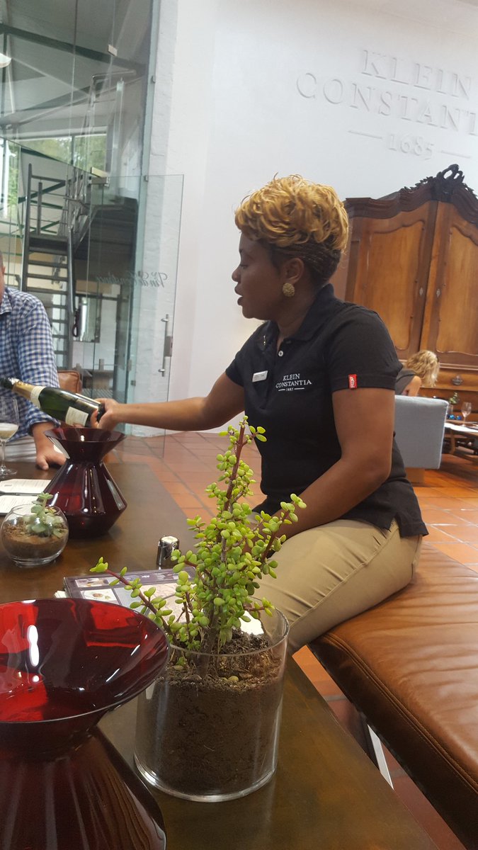Vindigo2's tweet photo. A gorgeous day to do the @ConstantiaRoute with lovely British clients @KleinConstantia @Jonkershuis #constantiaglen #highconstantia #winesafari #vindigotravel https://t.co/W7aslMGDqa