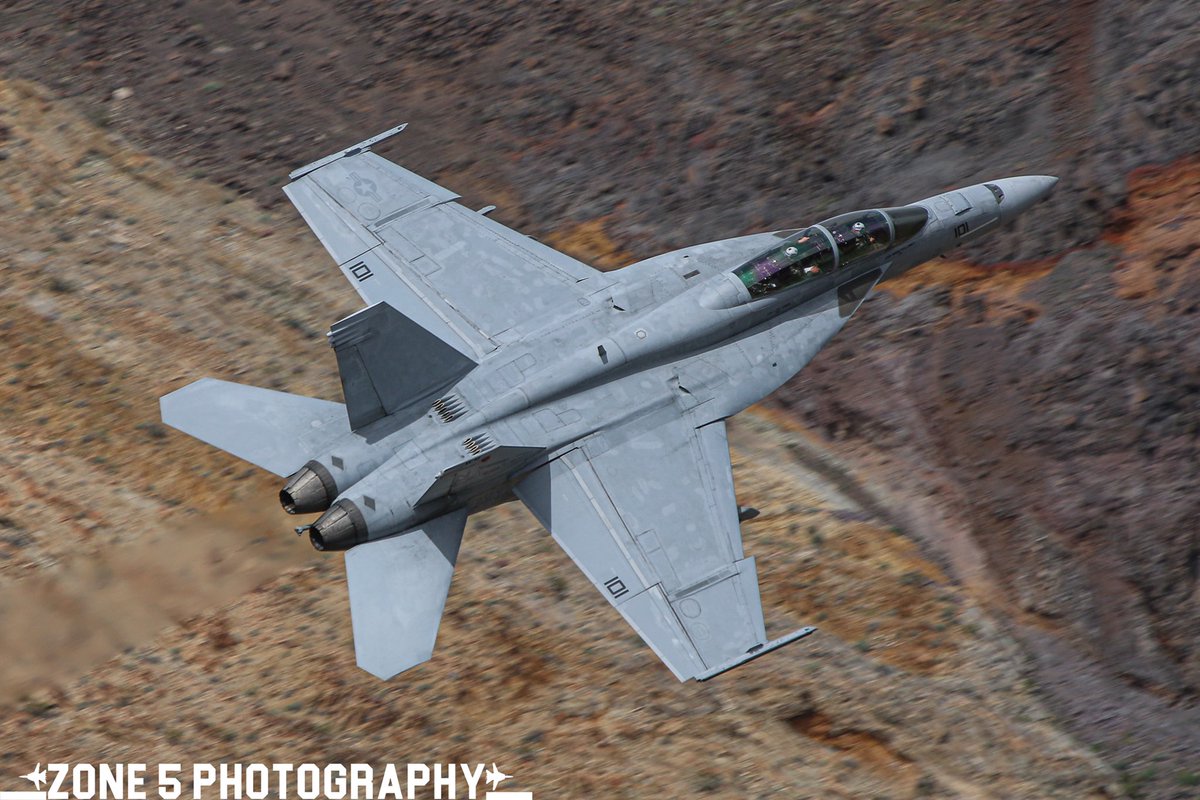 An F/A-18F from VFA-2 working the low level near Panamint Valley earlier this year. 
•
•
•
#Zone5photo #VFA2 #F18Hornet #SuperHornet #FlyNavy #NavalAviation #AvGeek #Aviation #aviationdaily #USNavy #flying #pilotlife #fighterjet #militaryaviation #aviationphotography #canonusa
