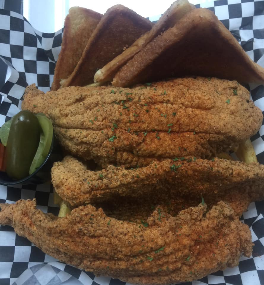 daqandmag's tweet photo. Farm raised catfish #Dallas #daiquiristogo #dallasfoodie #DallasCowboys #redbird #bestdaiquirisindallas #bestcatfish #daqandmagdaiquiris #Foodies https://t.co/84C0OCl1dt
