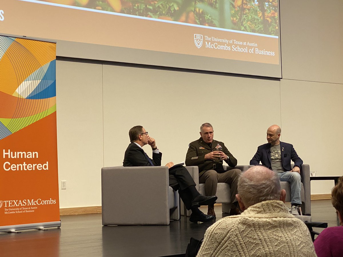 keristephens's tweet image. Innovative things happening in Austin #USArmy #FuturesCommand. @JoshuaBaer said a difficult challenge the US faces with #AI is data access. #Privacy concerns are not the same in all countries.